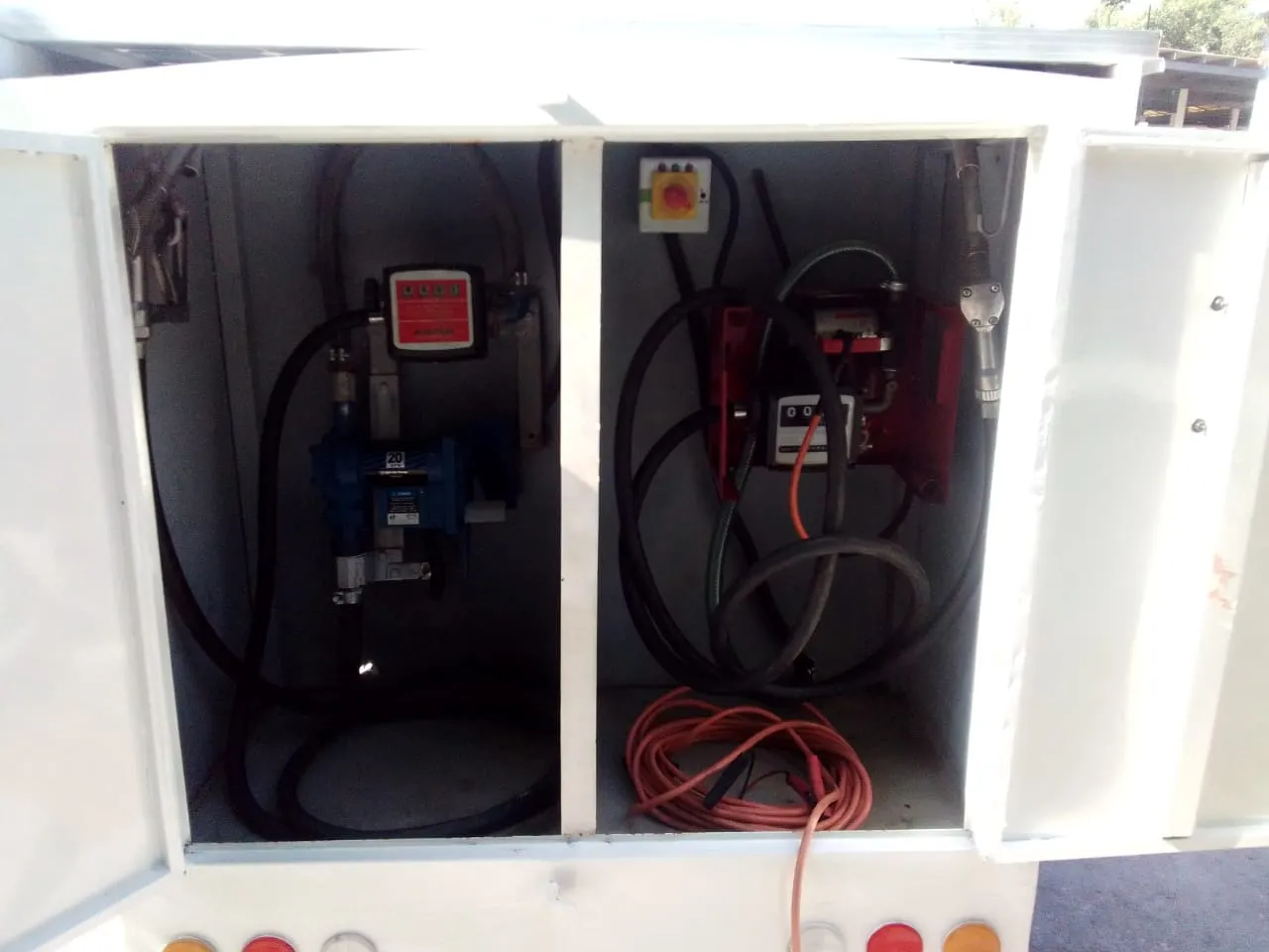 Fuel Bowser - Image 3