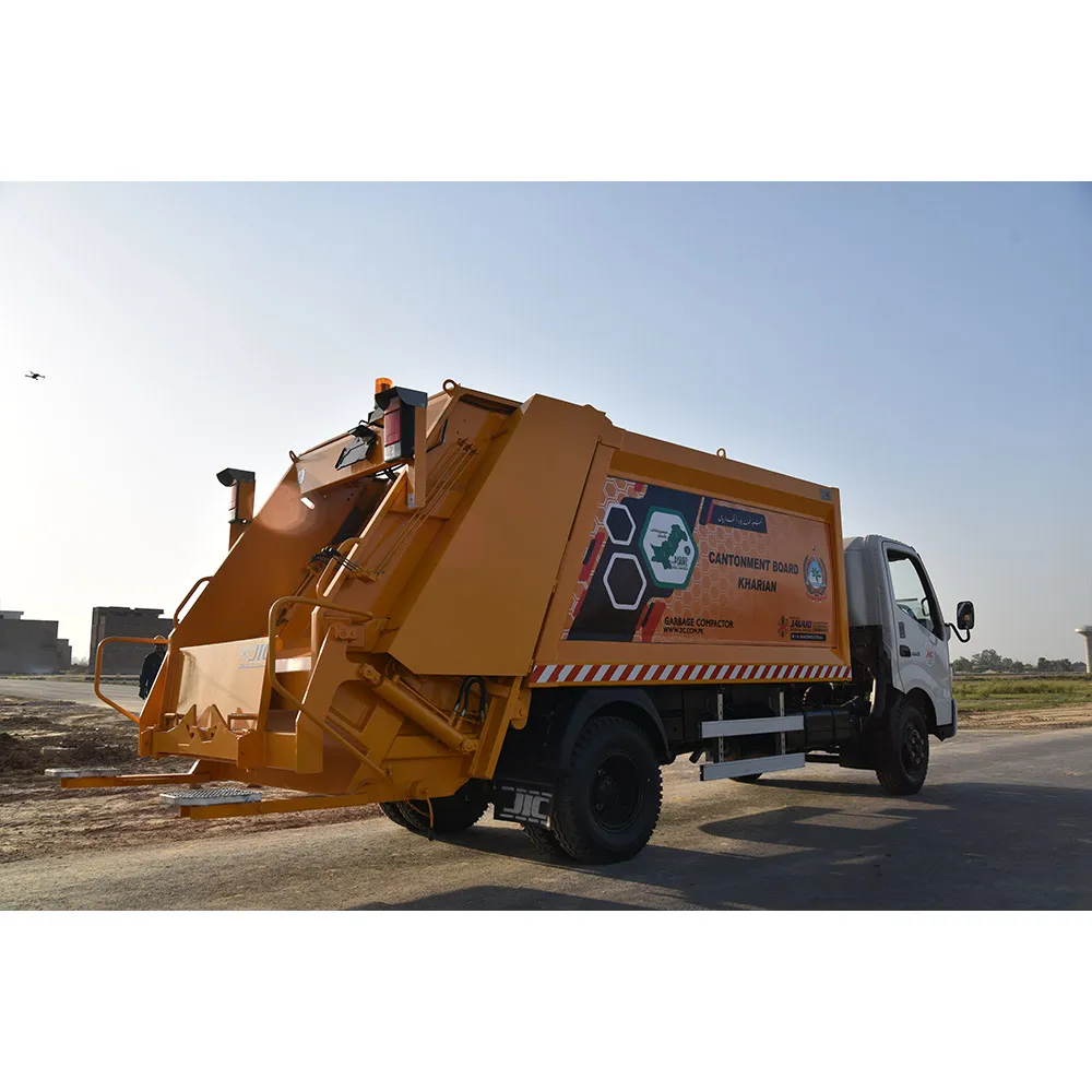 Garbage-Compactor-New Garbage Compactor Truck - Image 5