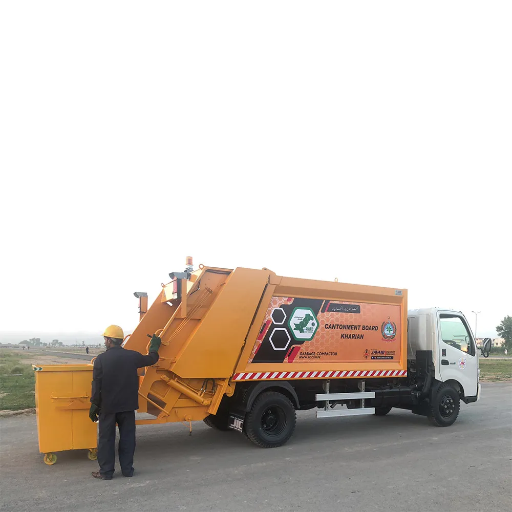 Garbage-Compactor-With-Garbage-Dustbin Garbage Compactor Truck - Image 7