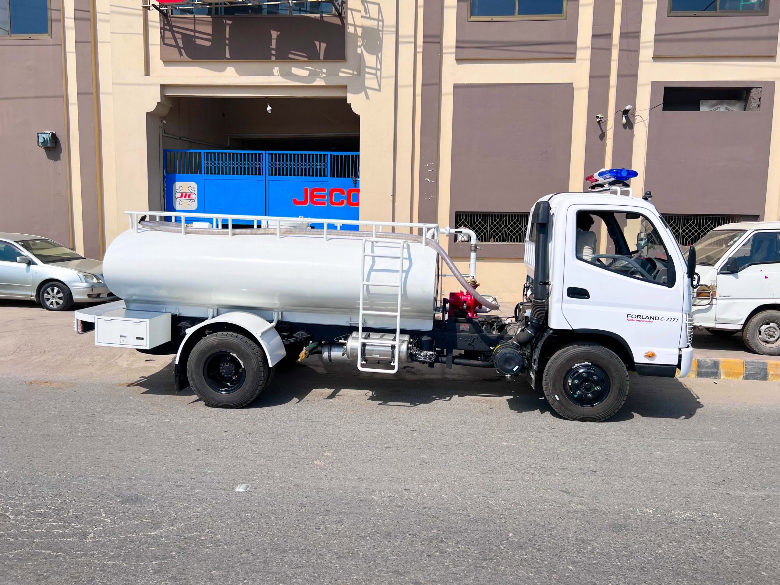 Truck Mounted Water Bowzer - Image 12